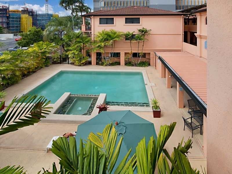 23/257-259 Lake Street, Cairns North QLD 4870