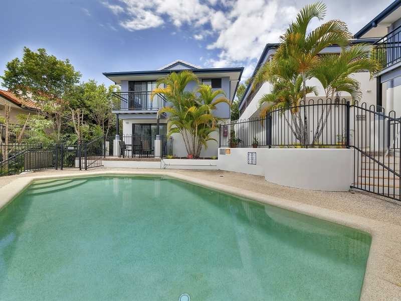 1/14 Advance Place, Sunrise Beach QLD 4567