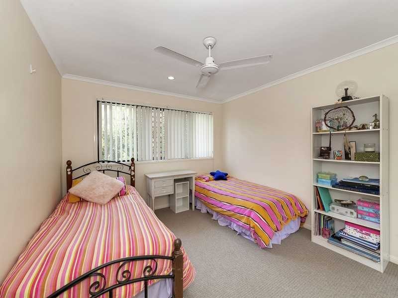 1/14 Advance Place, Sunrise Beach QLD 4567