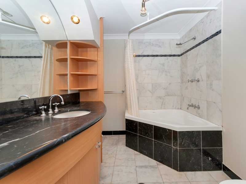 23/293 Esplanade, Cairns North QLD 4870