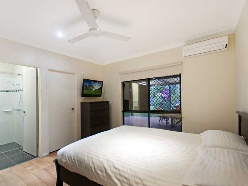 4 Nell Close, Kanimbla QLD 4870