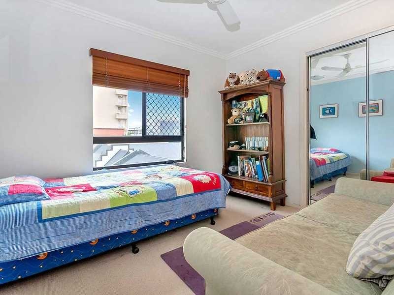 402/3 Abbott Street, Cairns City QLD 4870