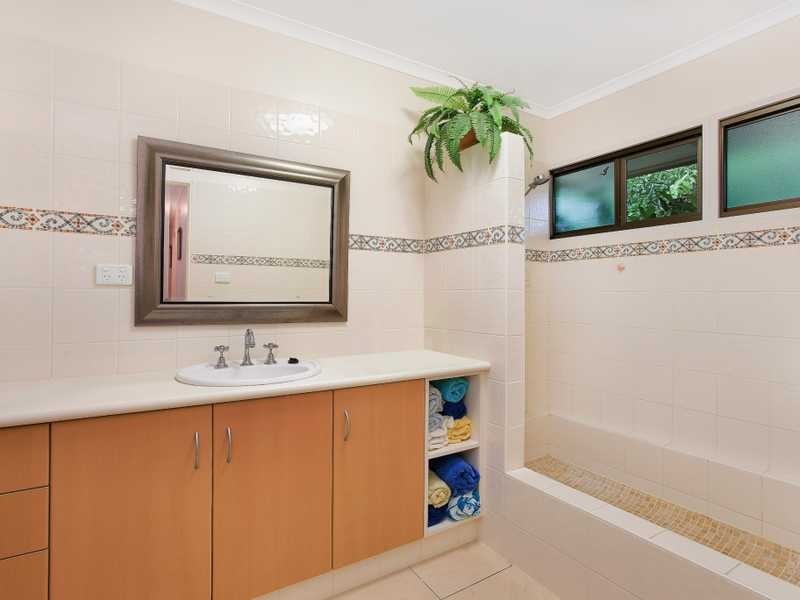 8/23 Woodward Street, Edge Hill QLD 4870