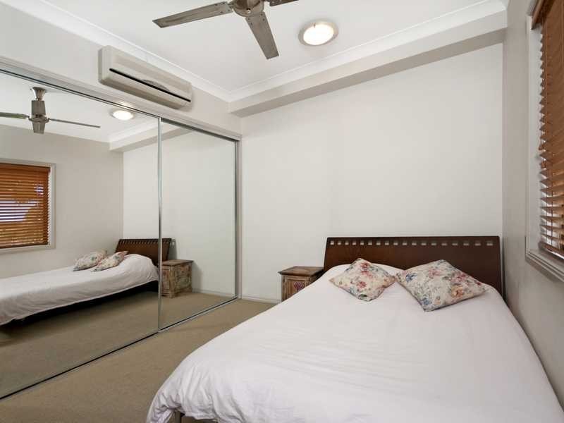4/378 Mcleod Street, Cairns North QLD 4870