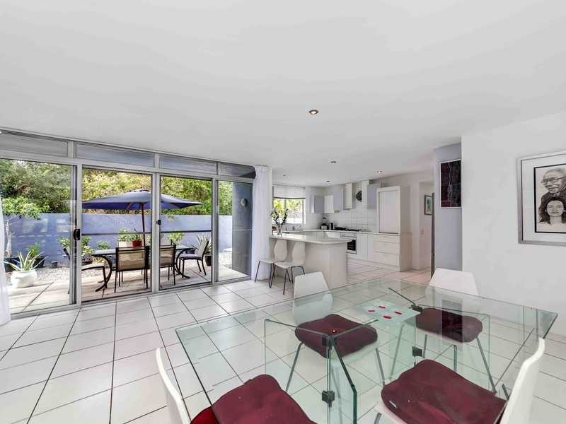 7 Rainbow Crescent, Sunrise Beach QLD 4567