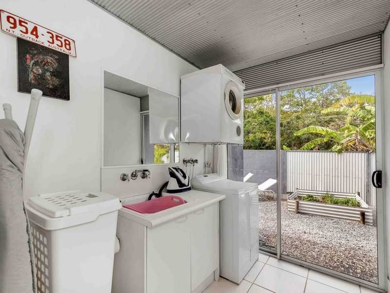 7 Rainbow Crescent, Sunrise Beach QLD 4567