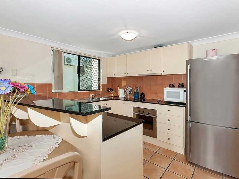 9/111 Collins Avenue, Edge Hill QLD 4870