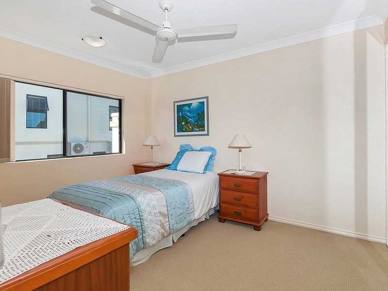 9/111 Collins Avenue, Edge Hill QLD 4870