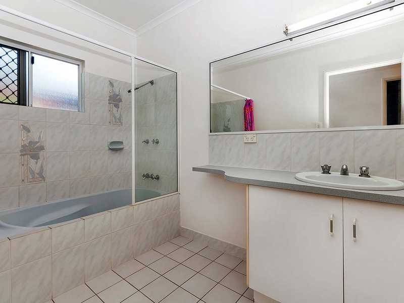 4 Delta View Close, Freshwater QLD 4870
