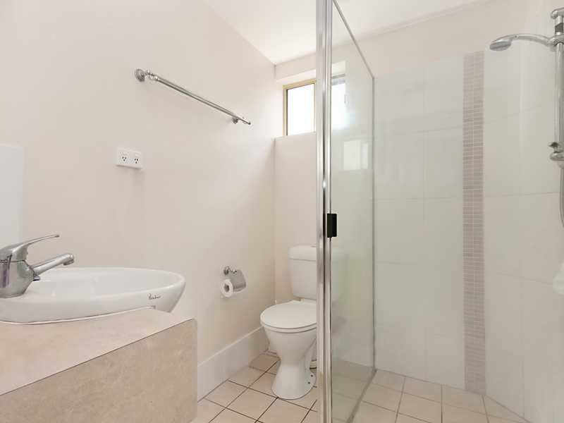 4/210 Grafton Street, Cairns North QLD 4870