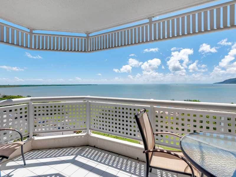 111 A&B/209 Abbott Street, Cairns North QLD 4870