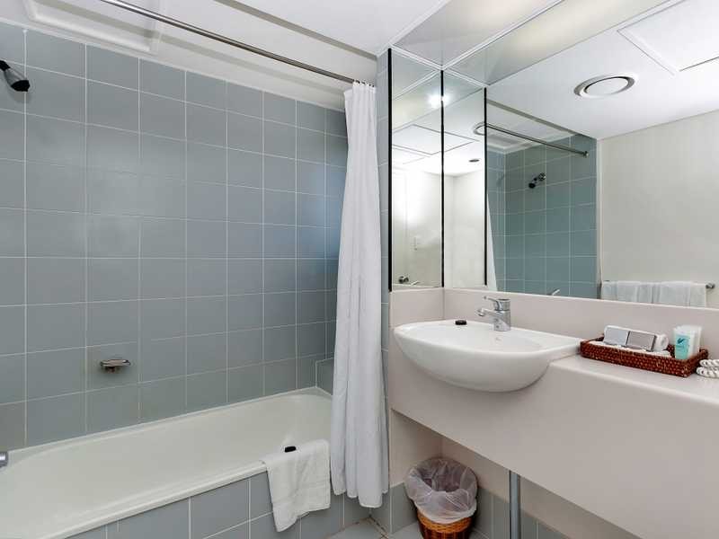 111 A&B/209 Abbott Street, Cairns North QLD 4870