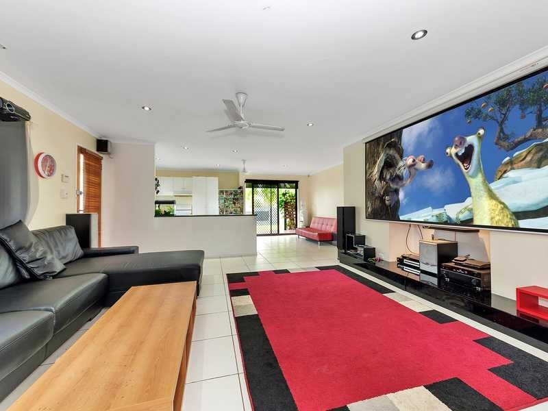 16 Dame Patti Drive, Sunrise Beach QLD 4567
