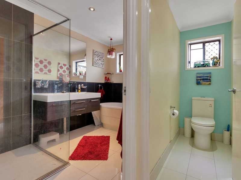 16 Dame Patti Drive, Sunrise Beach QLD 4567