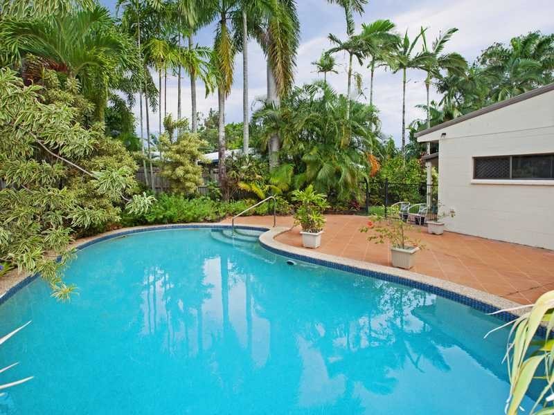 11-13 Wagtail Close, Kewarra Beach QLD 4879
