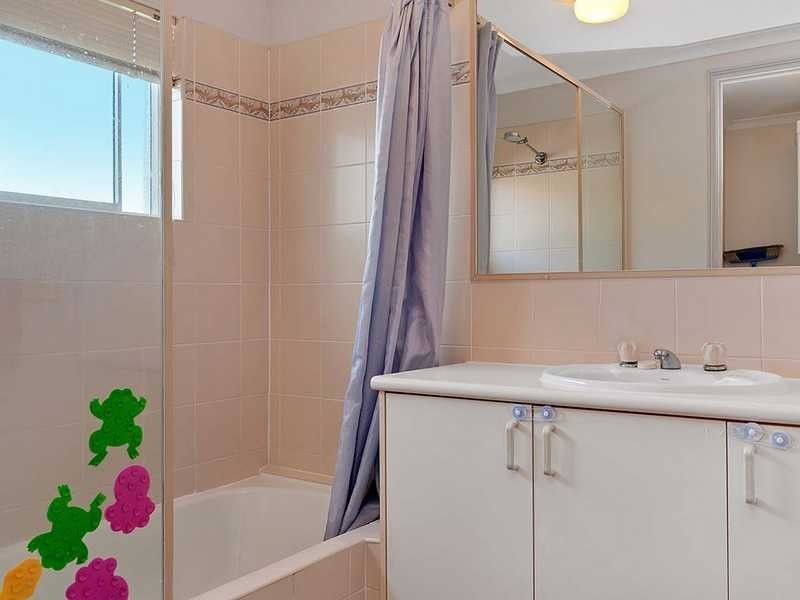 4/361 Mcleod Street, Cairns North QLD 4870