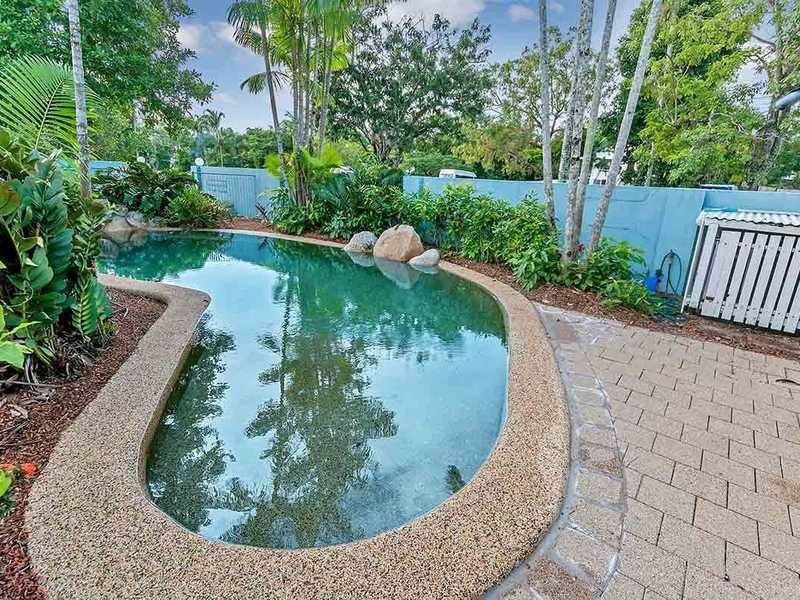 4/361 Mcleod Street, Cairns North QLD 4870