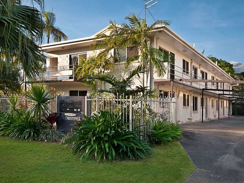 2/112 Digger Street, Cairns North QLD 4870