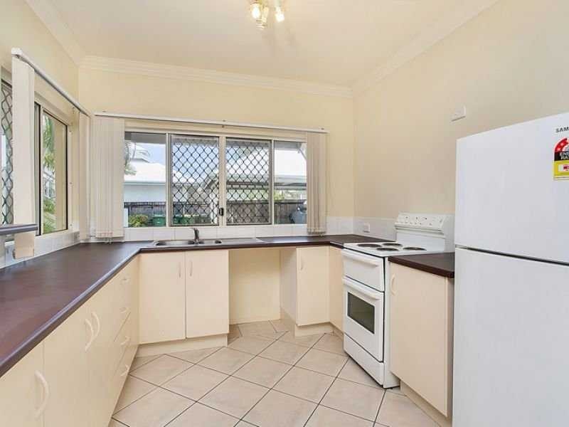 3/30 Oliva Street, Palm Cove QLD 4879