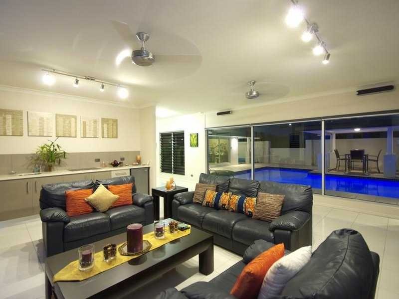 12 Trumpeter Street, Kanimbla QLD 4870