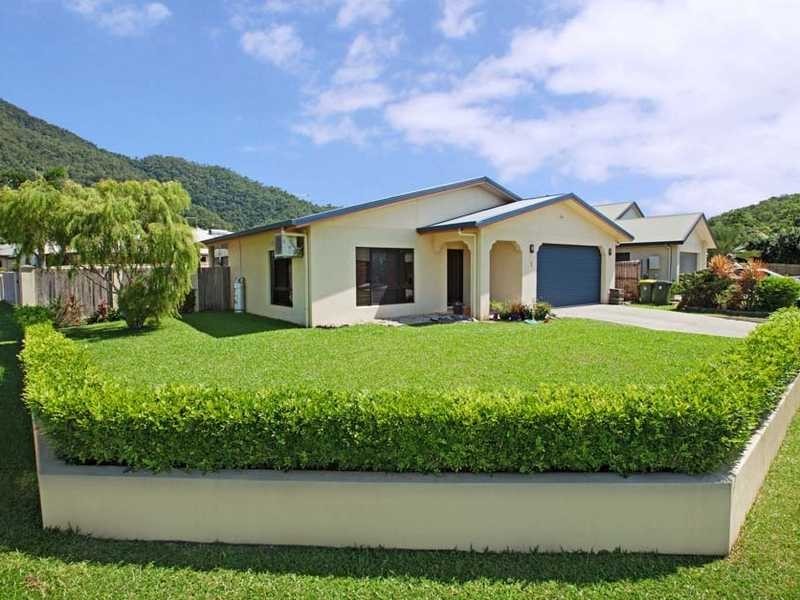 1 Bassett Street, Kanimbla QLD 4870