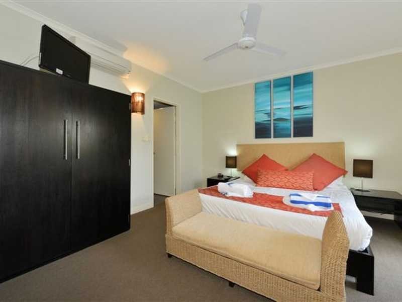 81-85 Cedar Road, Palm Cove QLD 4879