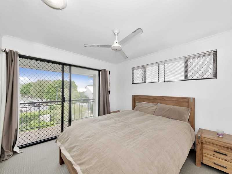 4/9 Beacon Court, Sunrise Beach QLD 4567
