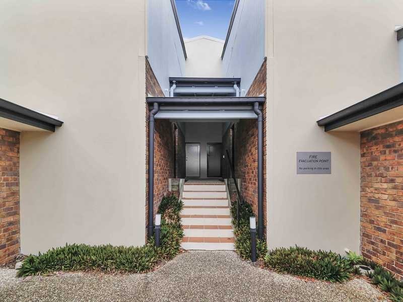 4/9 Beacon Court, Sunrise Beach QLD 4567