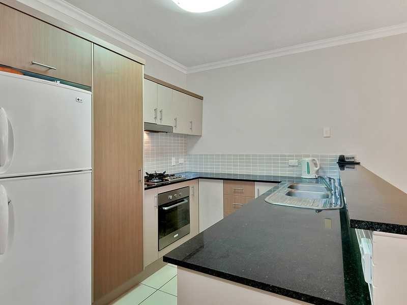 310/12 Gregory Street, Cairns QLD 4870