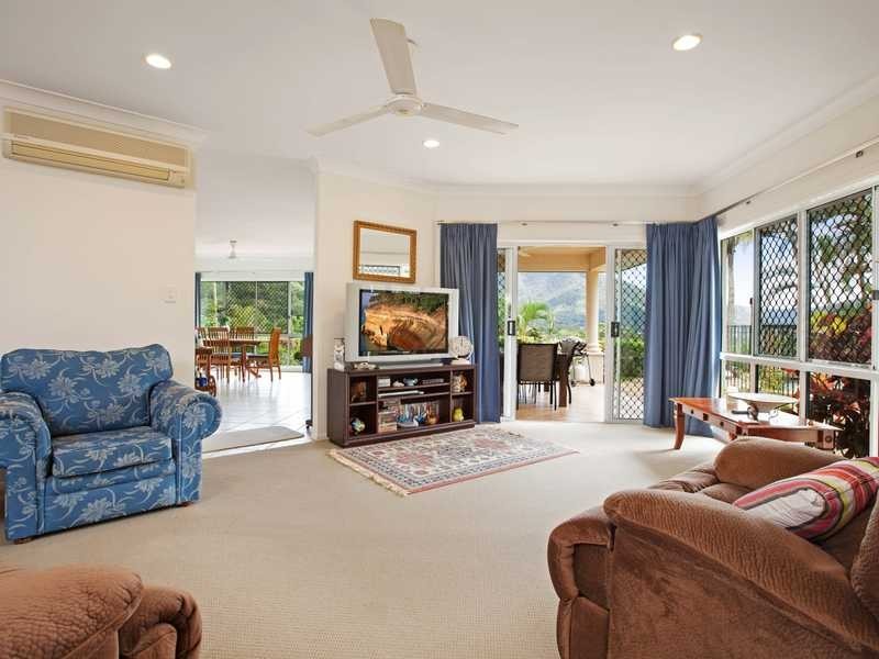 17 Greenock Way, Brinsmead QLD 4870