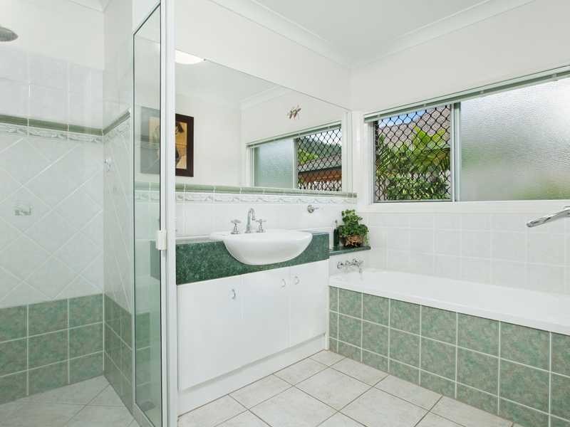 17 Greenock Way, Brinsmead QLD 4870