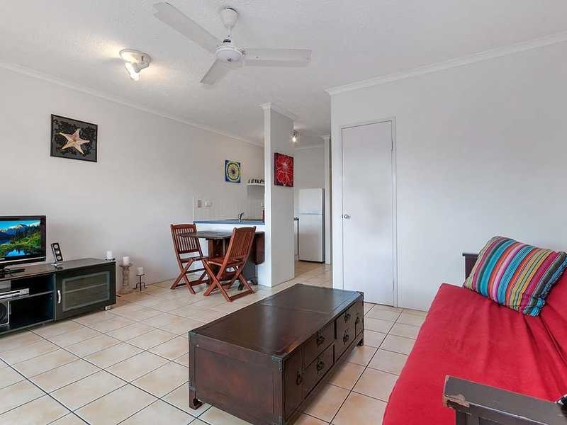 9/129 Oleander Street, Holloways Beach QLD 4878