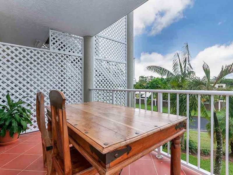 9/129 Oleander Street, Holloways Beach QLD 4878