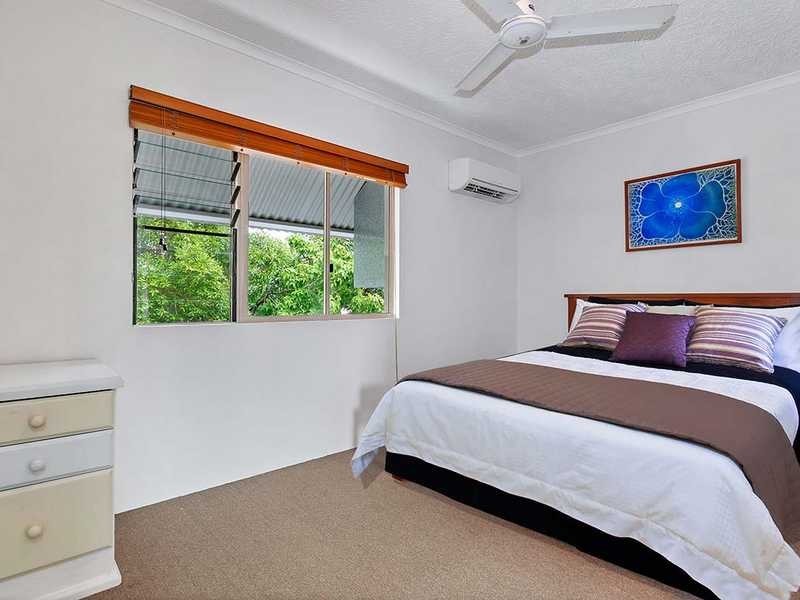 9/129 Oleander Street, Holloways Beach QLD 4878