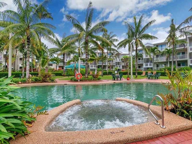9/129 Oleander Street, Holloways Beach QLD 4878