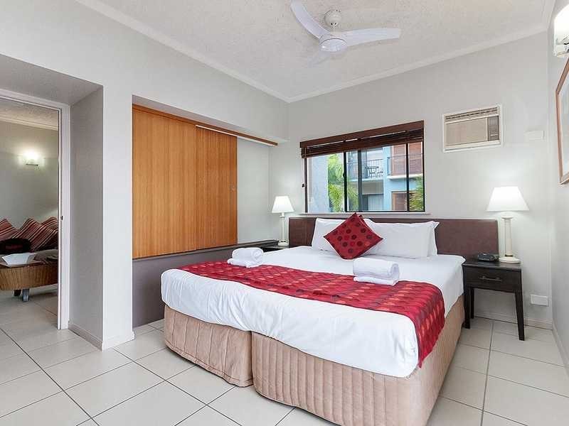 1035 & 1036/3-11 Water Street, Cairns City QLD 4870