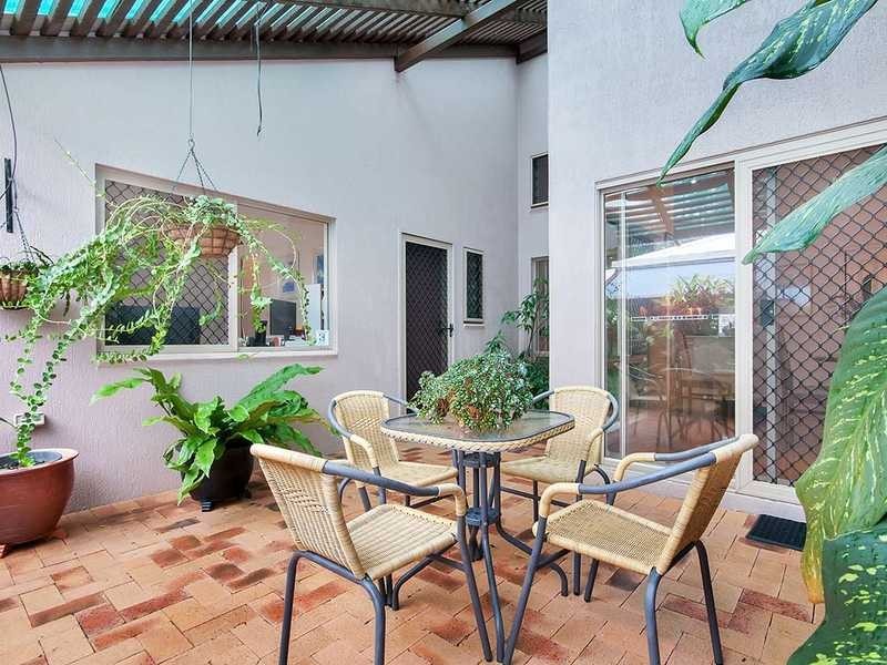 66 Sawpit Street, Mount Sheridan QLD 4868