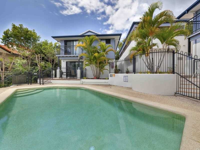 14 Advance Place, Sunrise Beach QLD 4567