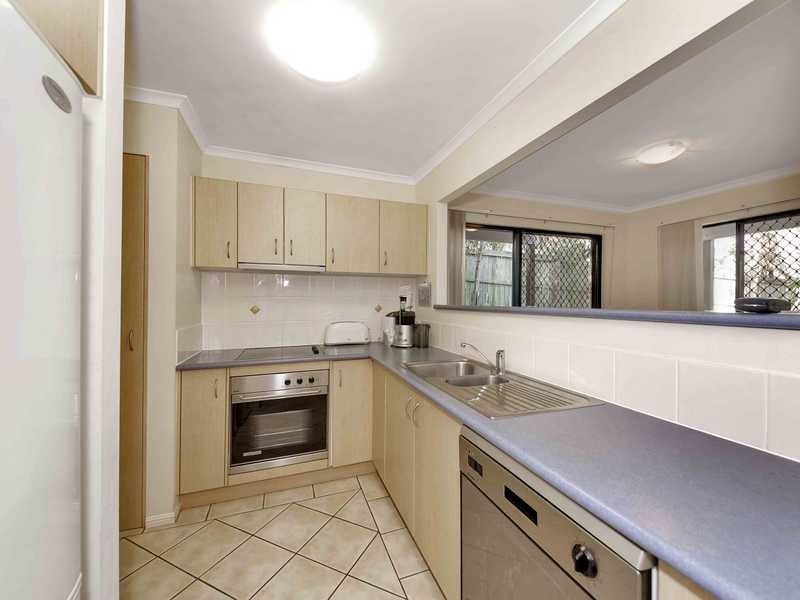 14 Advance Place, Sunrise Beach QLD 4567