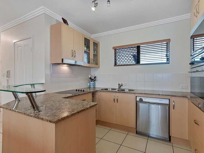 11/77 Spence Street, Cairns City QLD 4870