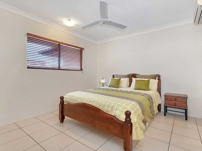 11/77 Spence Street, Cairns City QLD 4870