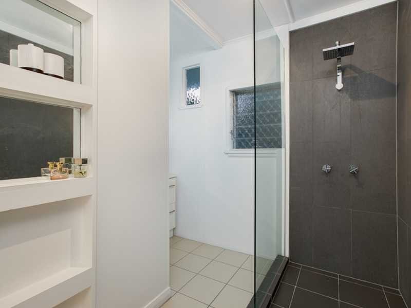 143 Woodward Street, Edge Hill QLD 4870