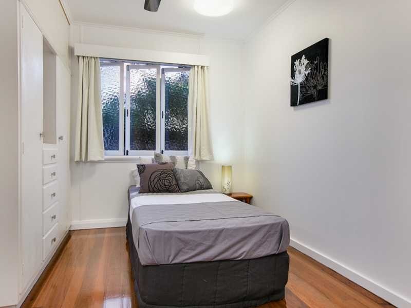 143 Woodward Street, Edge Hill QLD 4870