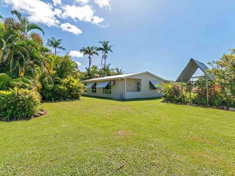 55786 Bruce Hwy, Cardwell QLD 4849