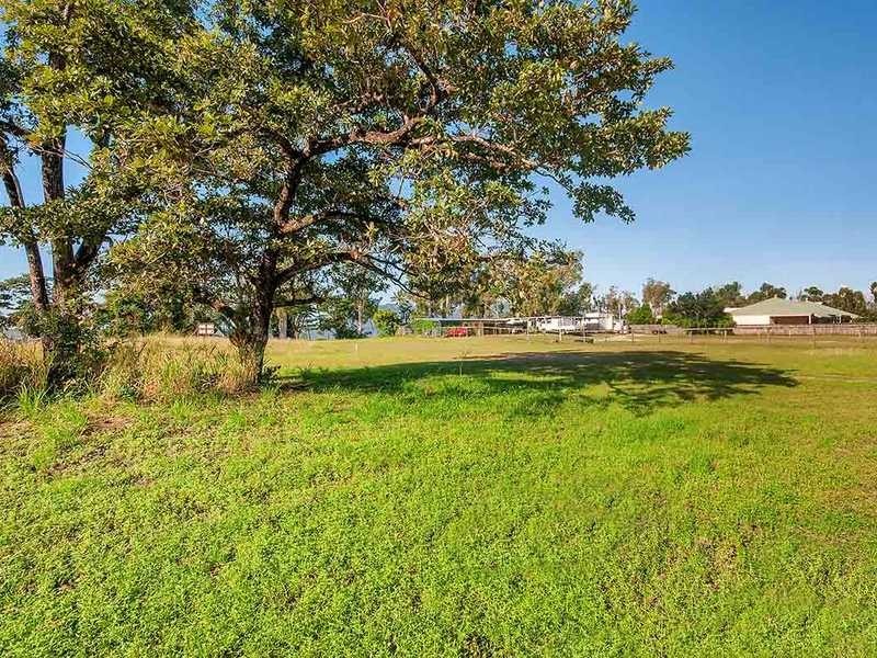 6 Bowen Street, Cardwell QLD 4849