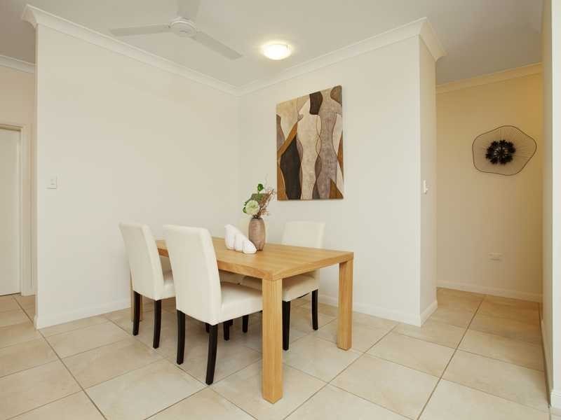 16 Botany Avenue, Redlynch QLD 4870