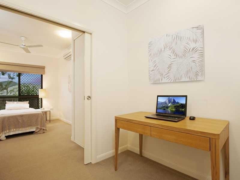 16 Botany Avenue, Redlynch QLD 4870