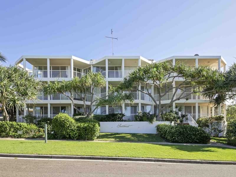 5/2 Selene Street, Sunrise Beach QLD 4567