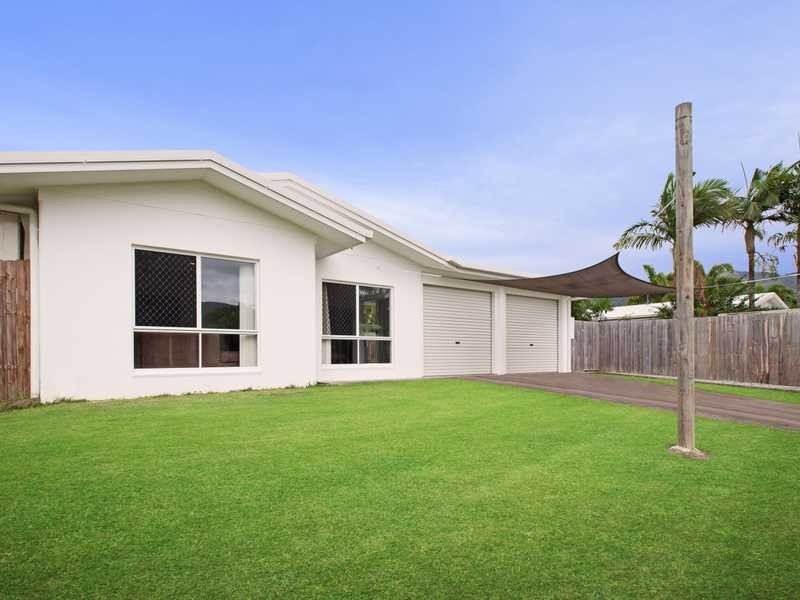 5 Dolphin Close, Kewarra Beach QLD 4879