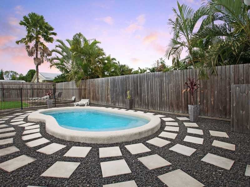 5 Dolphin Close, Kewarra Beach QLD 4879